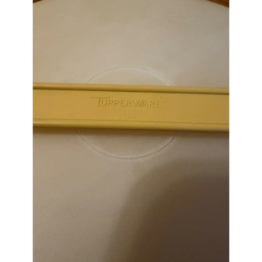Vintage Tupperware Stackable Travel Containers Yellow Cream 684-8 1256 Set of 2